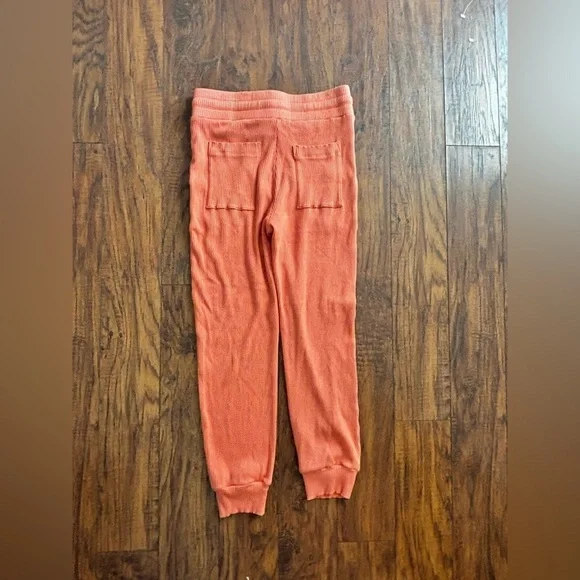 REVOLVE- The range | Ribbed Terracotta Jogger | size medium - Picture 5 of 7